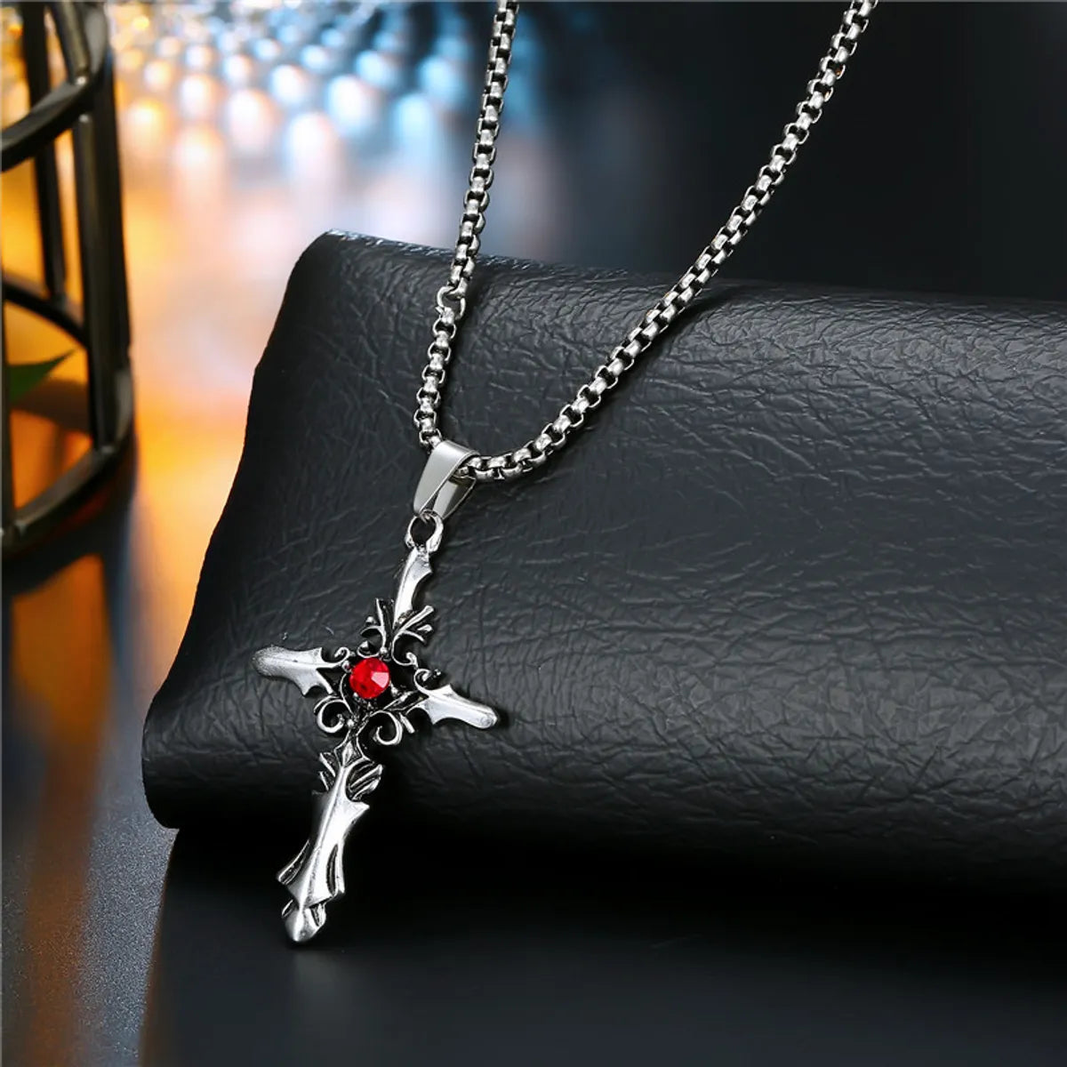 European Punk Vintage Skull Rose Cross Pendant Necklace Men And Women Ancient Silver Gemstone Necklace