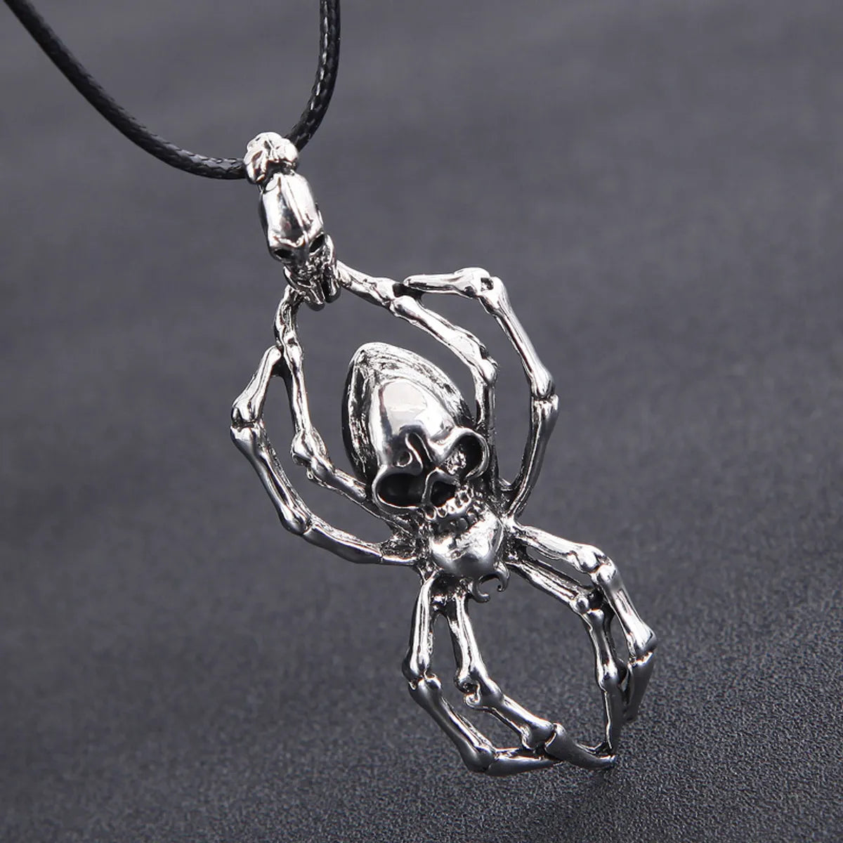 Punk Spider Skull Alloy Wax Rope Plating Men'S Pendant Necklace