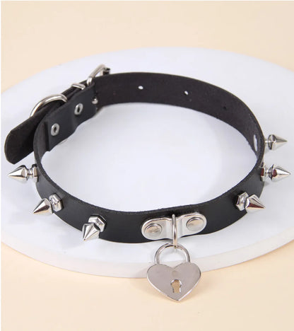 Punk Streetwear Heart Shape Pu Leather Ferroalloy Women's Choker