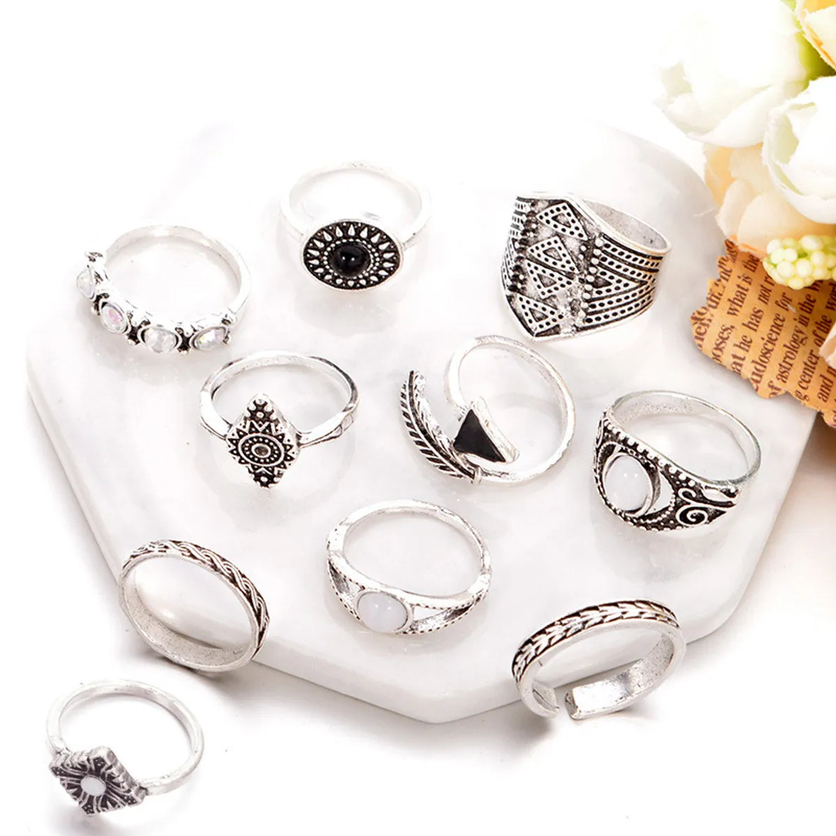 Retro Arrow Eyes Geometric Diamond Dripping Oil Ring 10-piece Set