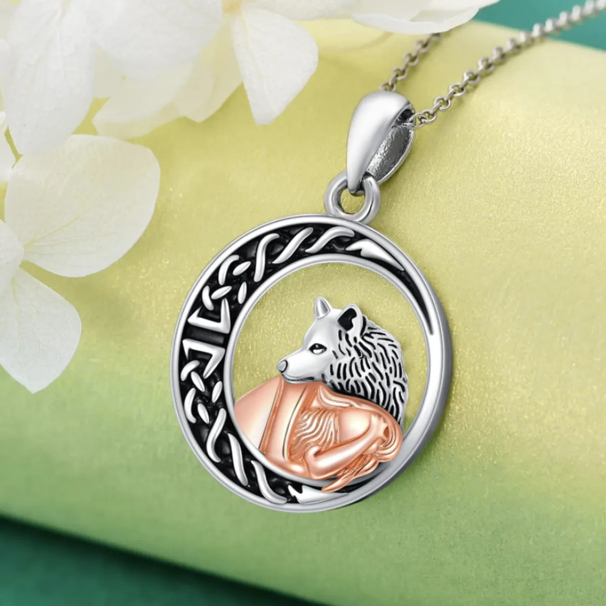 Retro Artistic Wolf Alloy Hollow Out Silver Plated Women's Pendant Necklace