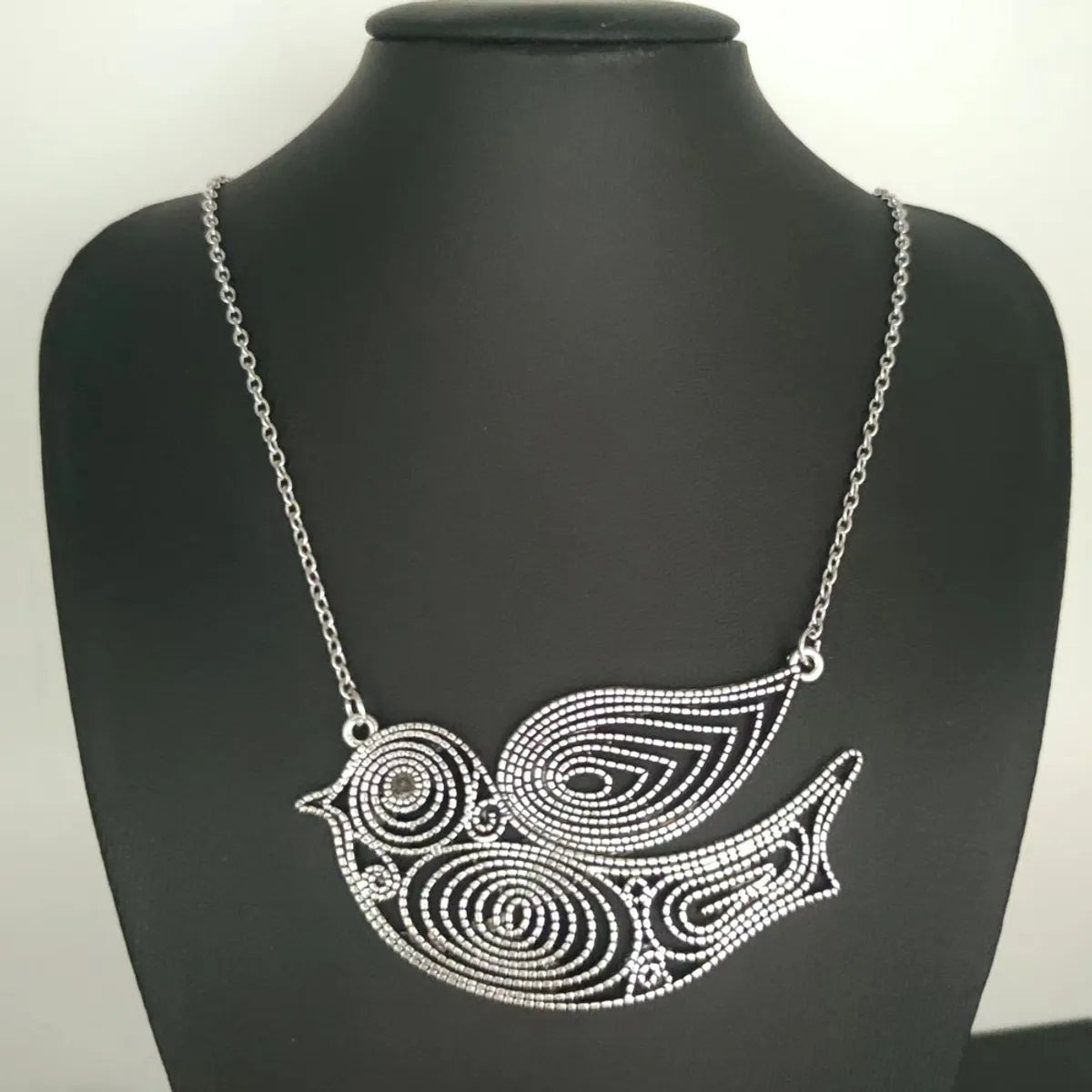 Retro Bird Alloy Plating Women'S Pendant Necklace Necklace Choker