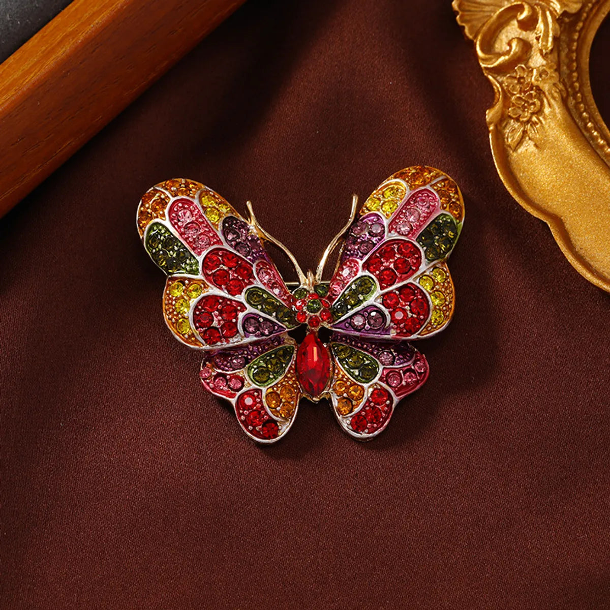 Retro Butterfly Alloy Rhinestone Women'S Brooches