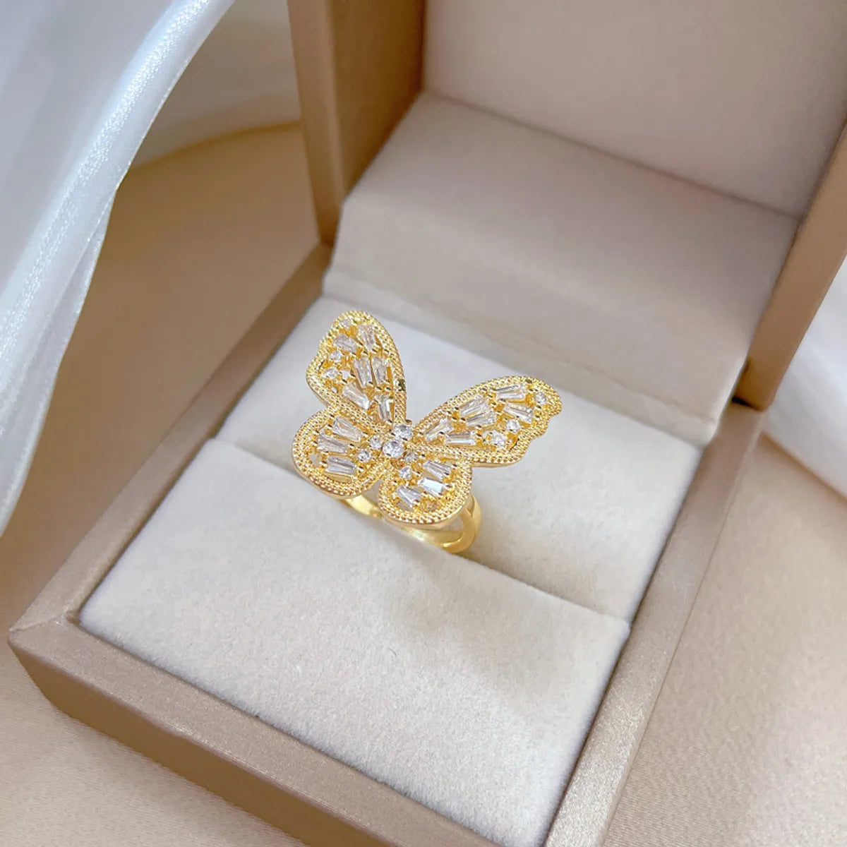 Retro Butterfly Brass Inlay Zircon Rings