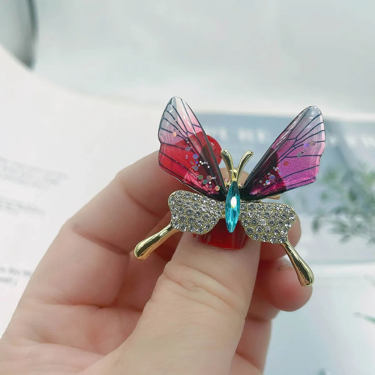 Retro Butterfly Imitation Pearl Alloy Rhinestone Women'S Brooches