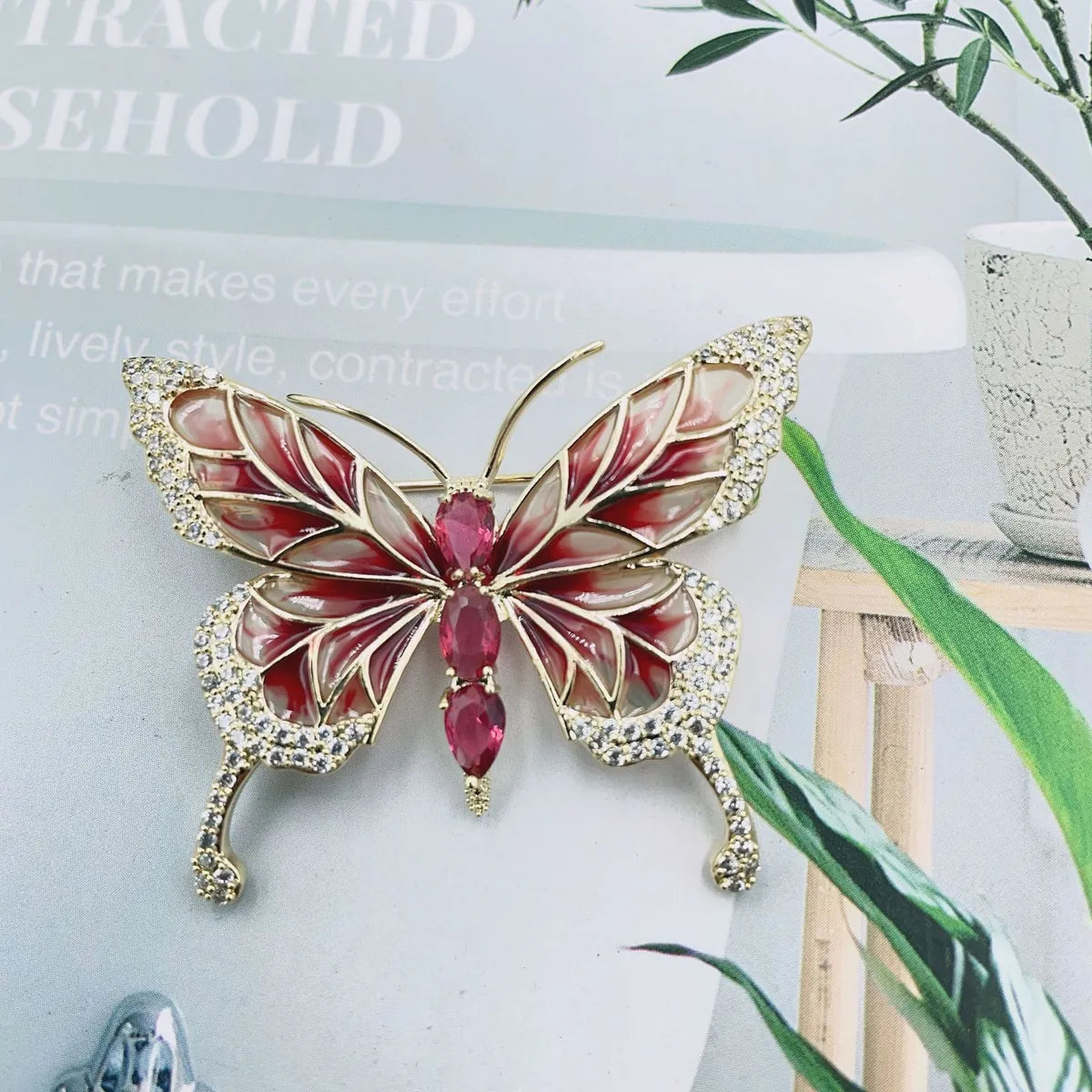 Retro Butterfly Imitation Pearl Alloy Rhinestone Women'S Brooches