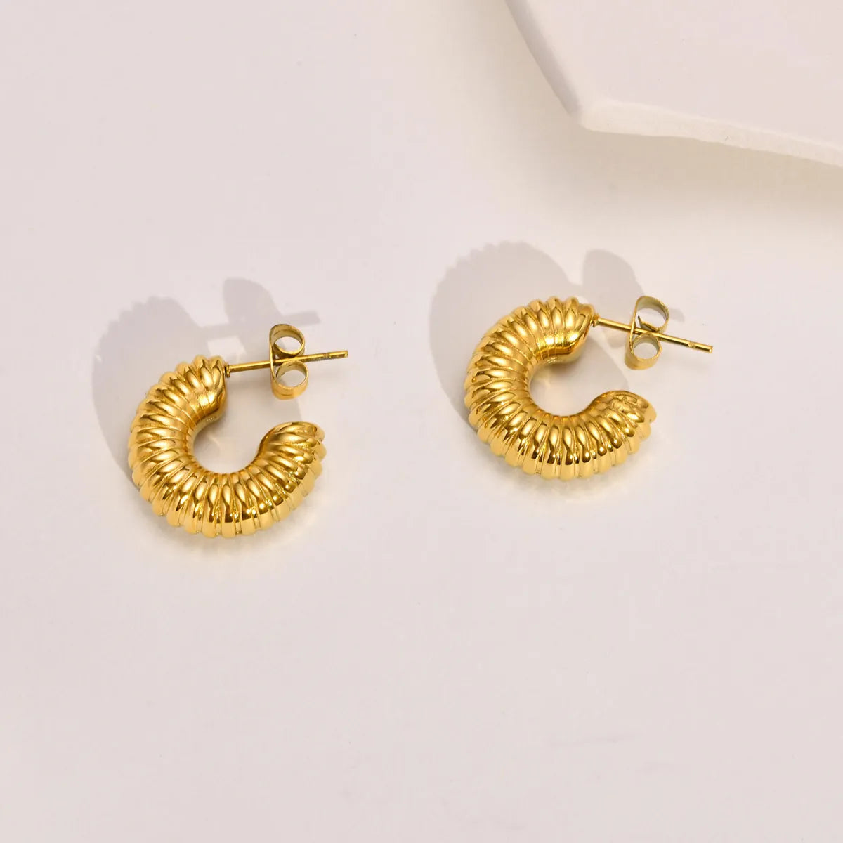 1 Pair Retro C Shape Plating Titanium Steel 18k Gold Plated Earrings