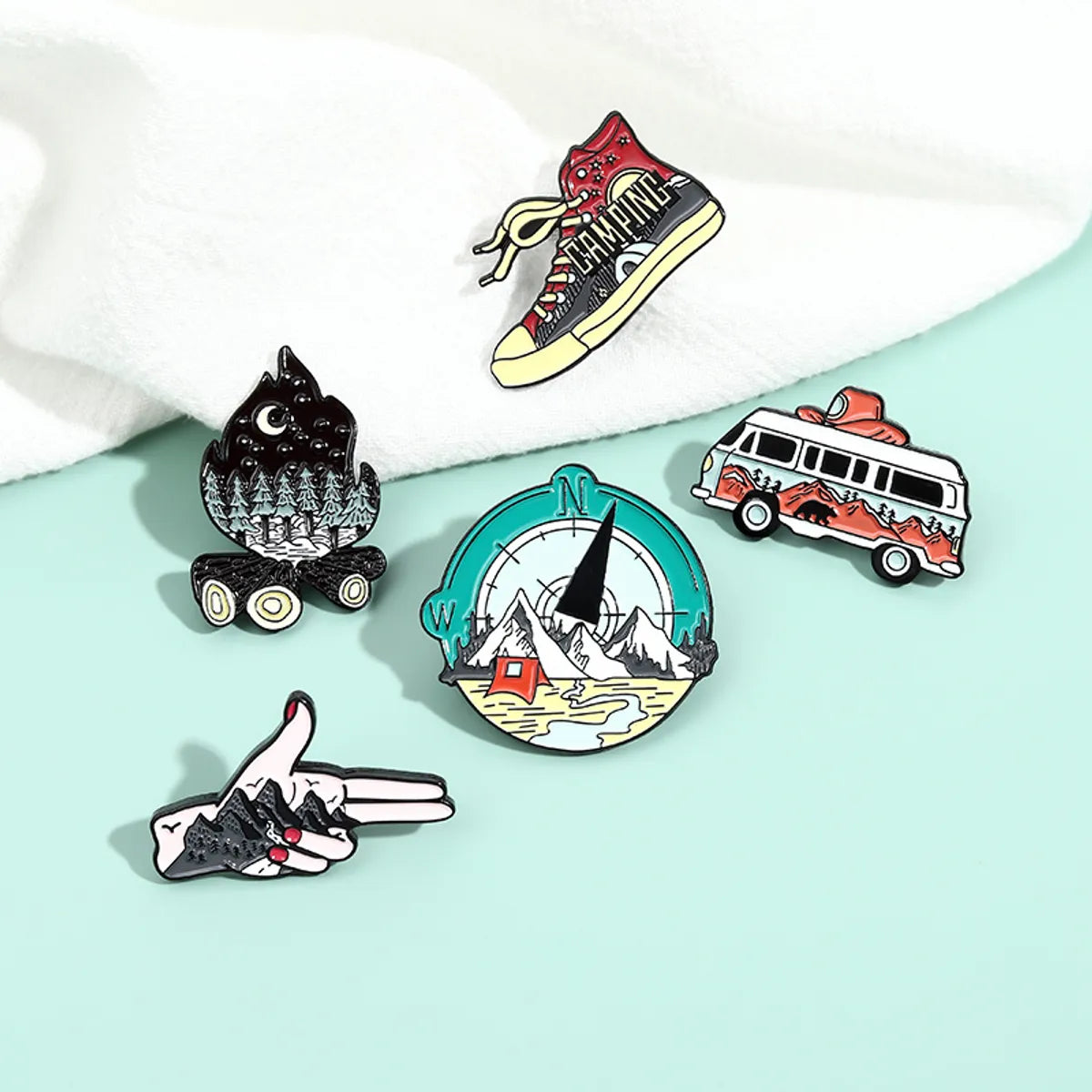 Retro Cartoon Alloy Stoving Varnish Unisex Brooches