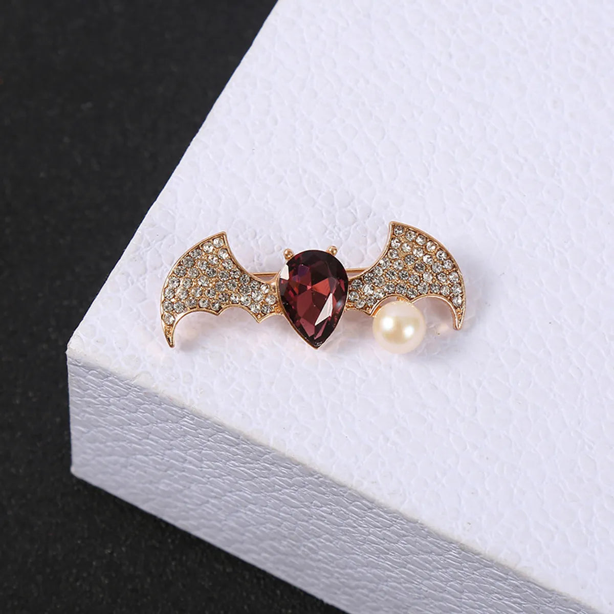 Retro Cat Butterfly Bird Metal Enamel Inlay Artificial Rhinestones Artificial Pearls Women'S Brooches