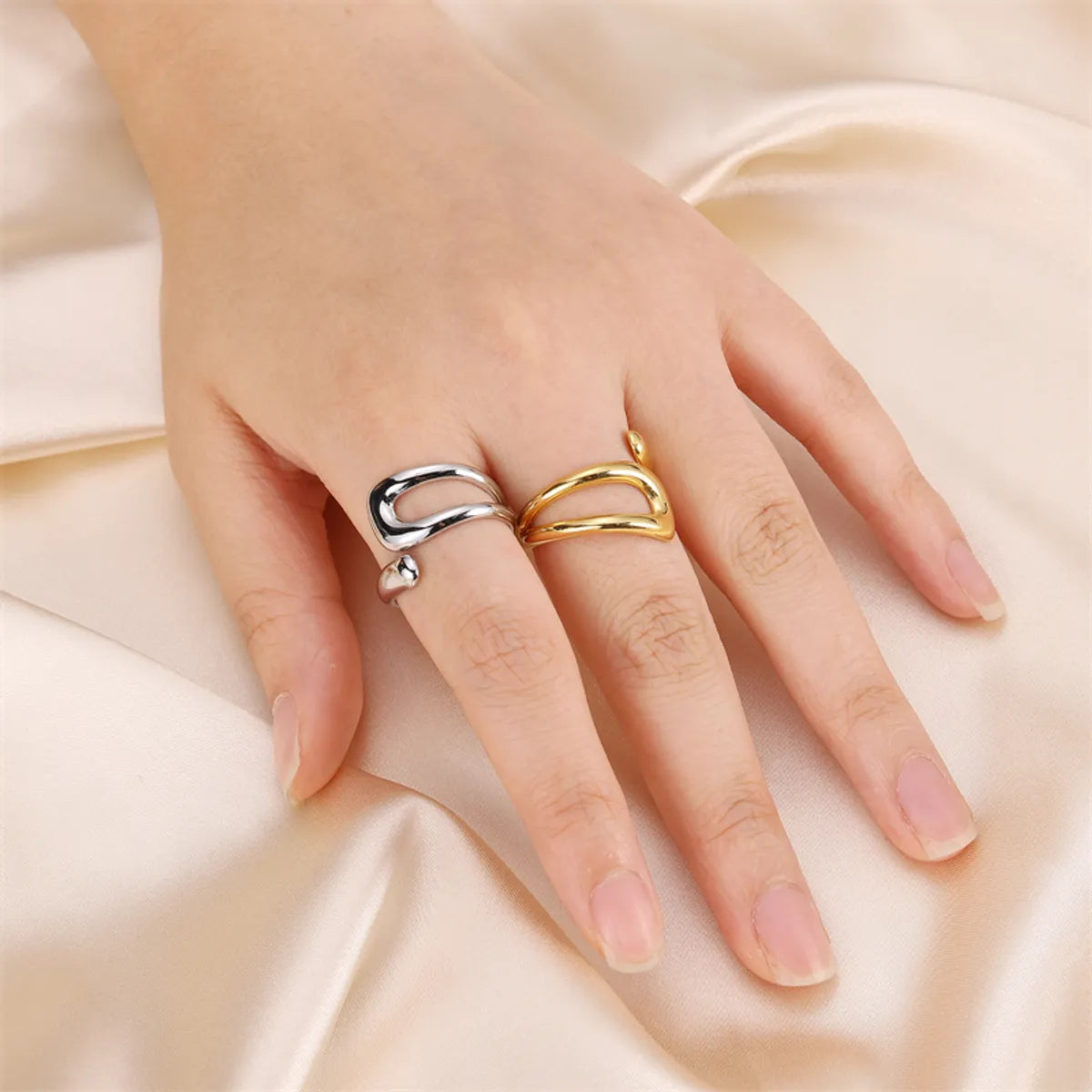 Retro Classic Style Solid Color Snake Stainless Steel Open Rings