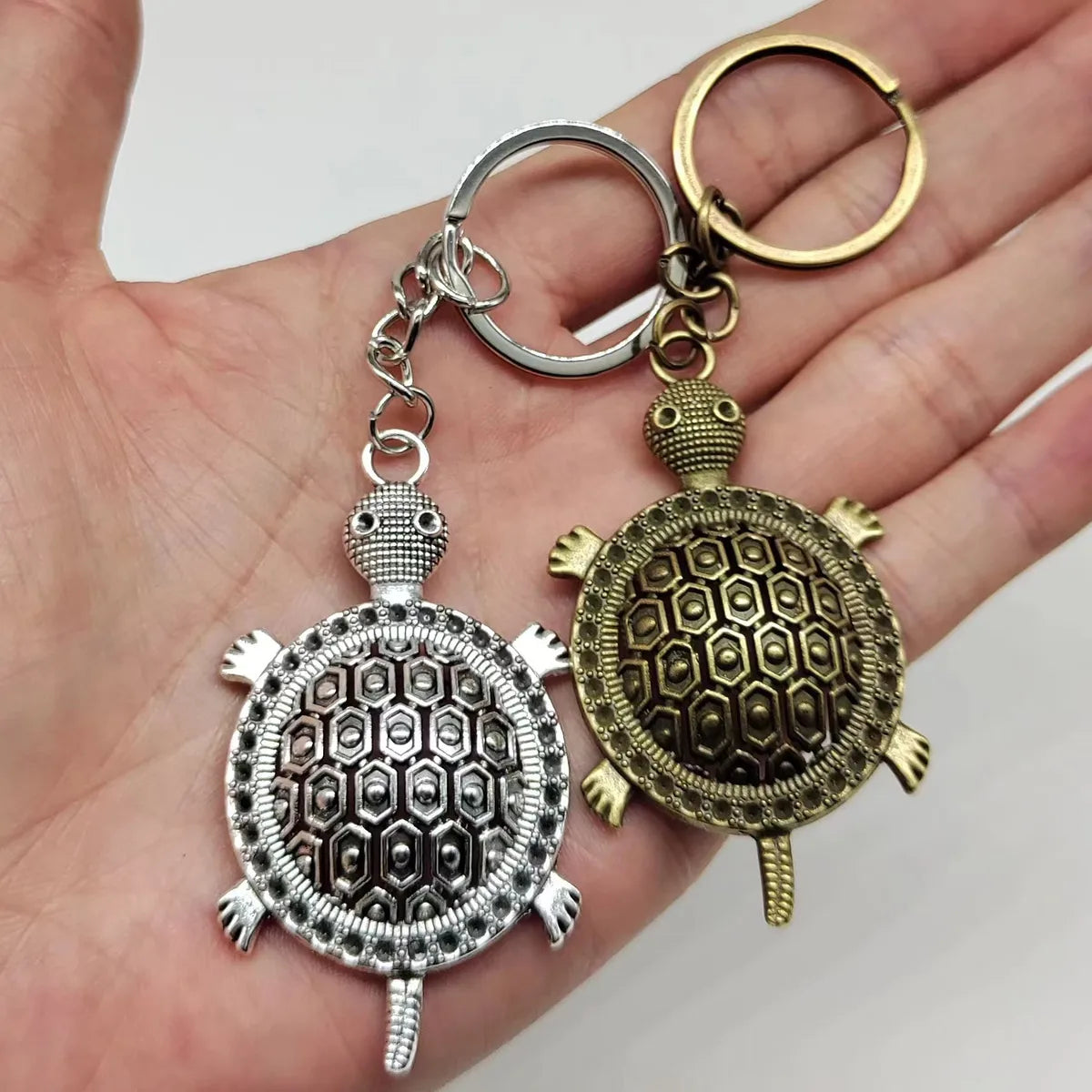 Retro Classic Style Tortoise Alloy Plating Bag Pendant Keychain