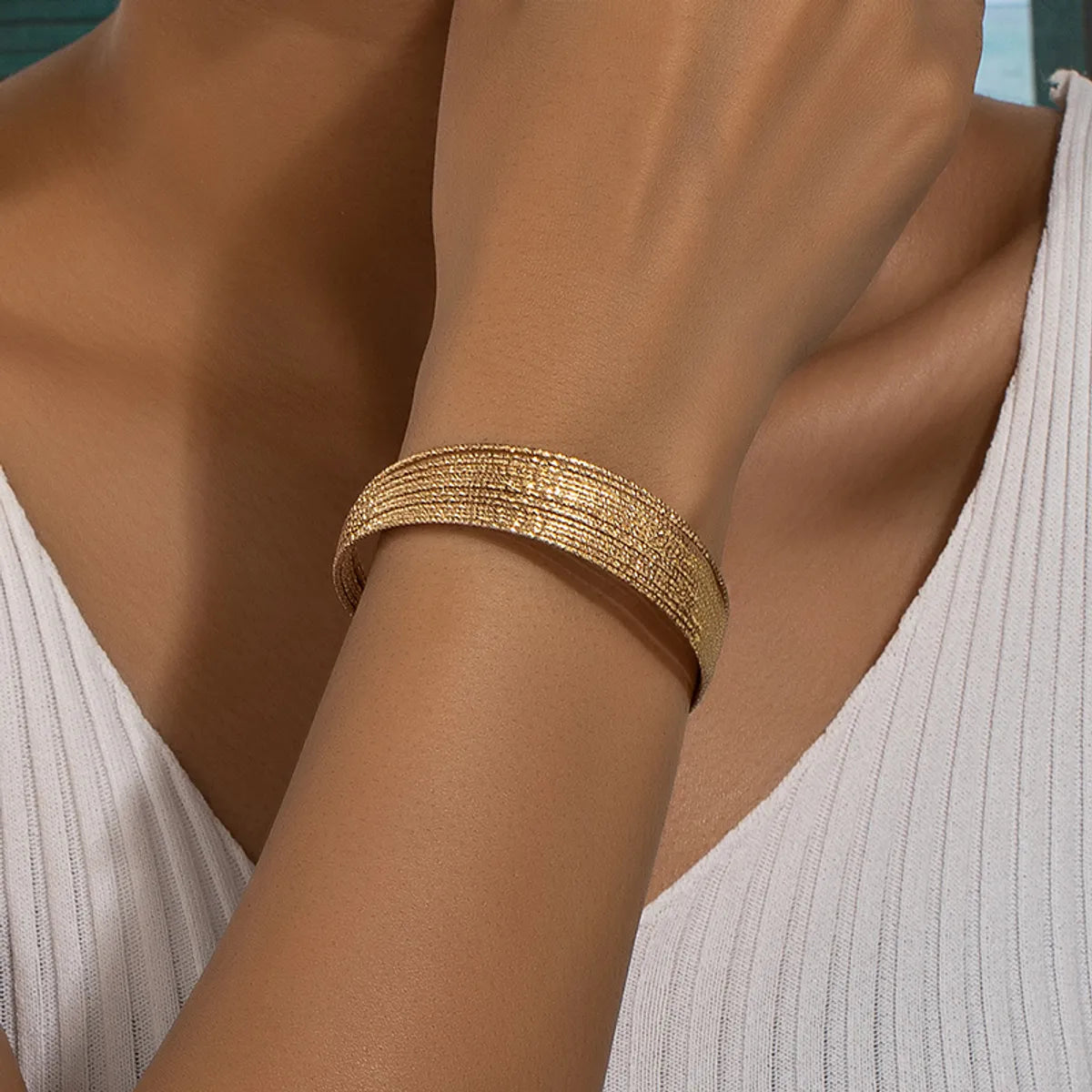 Retro Commute Circle Alloy Plating Gold Plated Women's Bangle