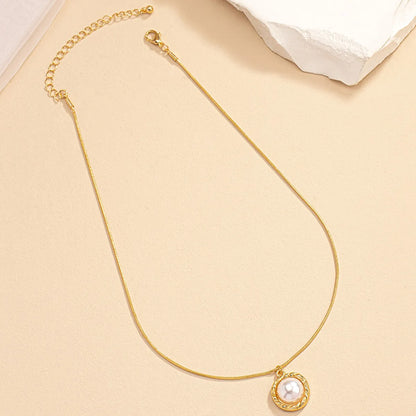 Retro Commute Round Pearl Alloy Wholesale Pendant Necklace