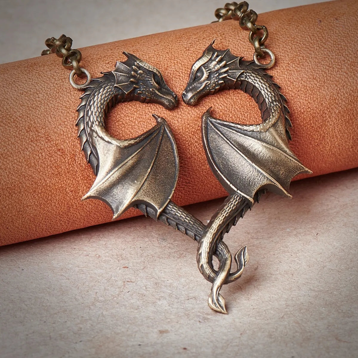 Retro Cool Style Heart Shape Dragon Alloy Plating Unisex Necklace