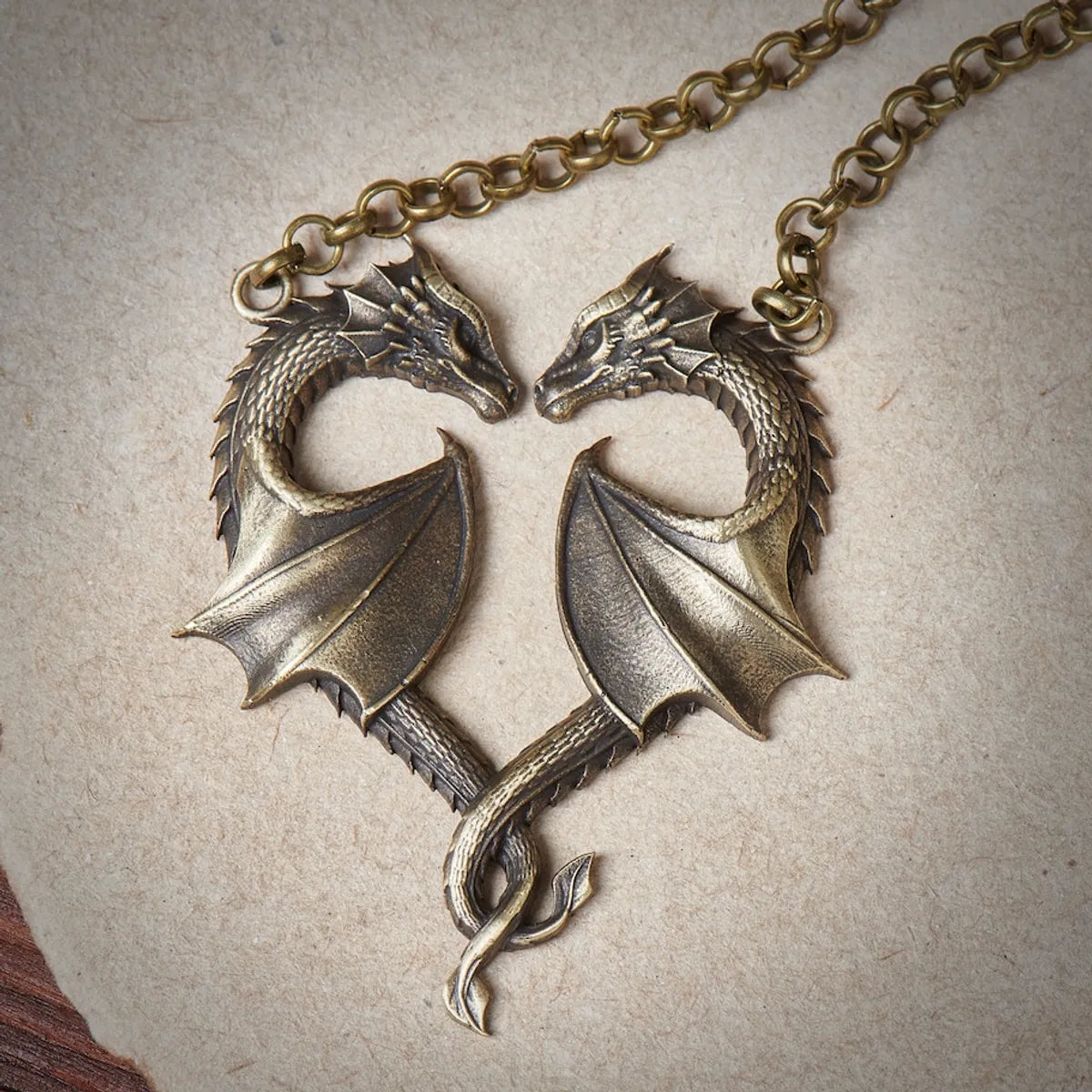 Retro Cool Style Heart Shape Dragon Alloy Plating Unisex Necklace