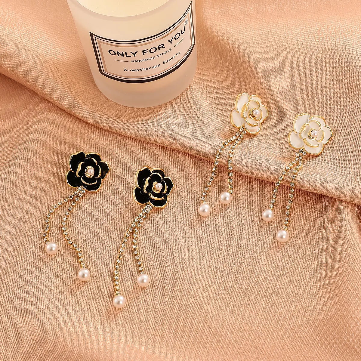 Retro Diamond Black Camellia Earrings Fashion Alloy Earrings