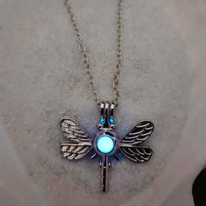 Retro Dragonfly Alloy Luminous Women's Men's Pendant Necklace 1 Piece