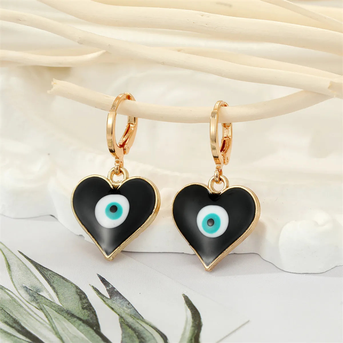 Retro Ethnic Style Color Dripping Oil Triangle Heart Eye Earrings