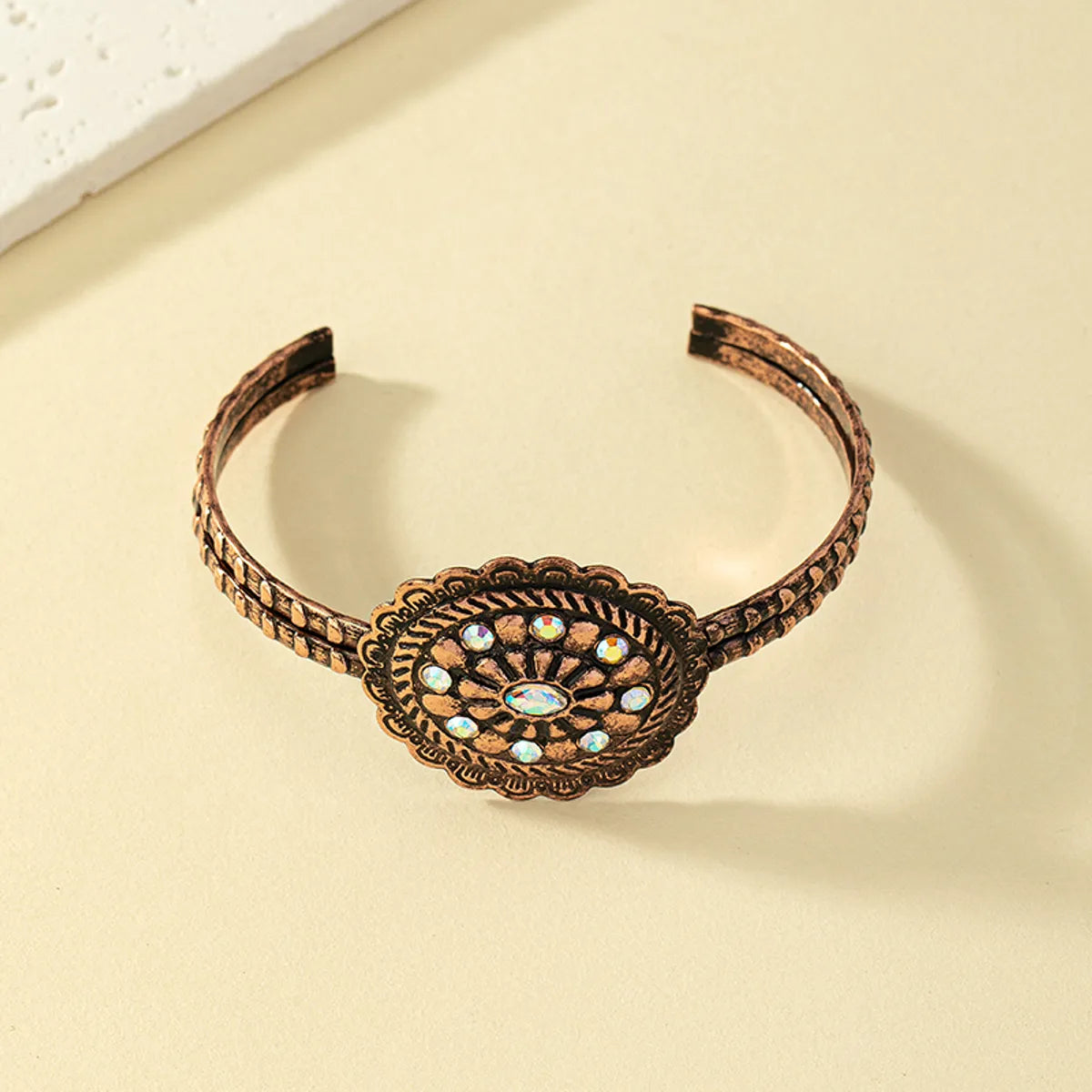 Retro Ethnic Style Commute Flower Ferroalloy Women's Bangle