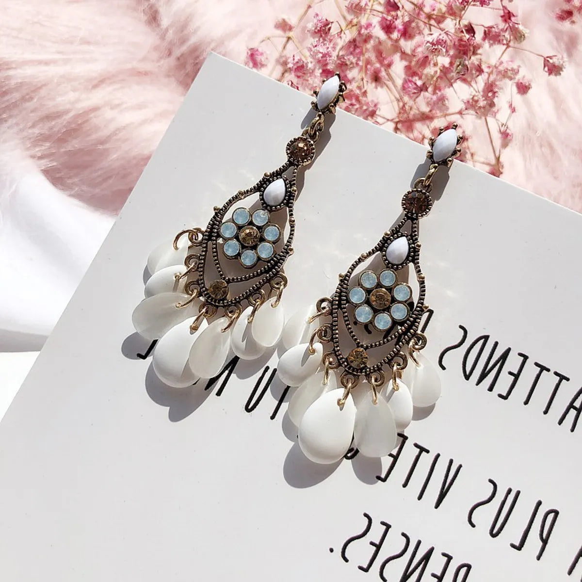 Retro Flower Alloy Inlay Artificial Gemstones Women's Drop Earrings