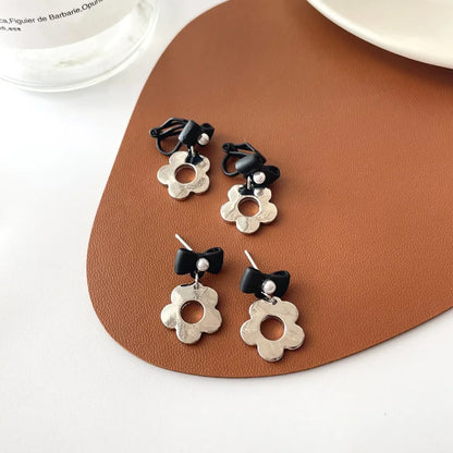 Retro Flower Alloy Stoving Varnish Ear Clips Ear Studs 1 Pair