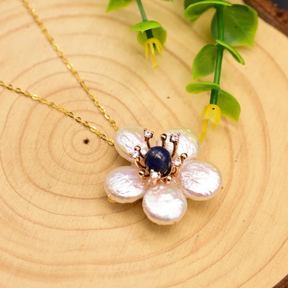 Retro Flower Freshwater Pearl Copper Plating Pendant Necklace