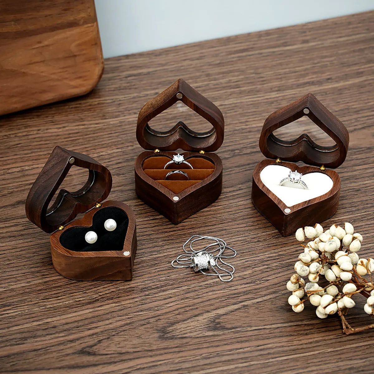 Retro Formal Heart Shape Wood Wholesale Jewelry Boxes