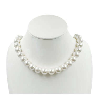 Retro French Style Round Artificial Pearl Shell Pearls Wholesale Necklace