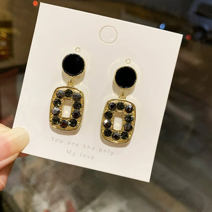 Retro Geometric Alloy Plating Rhinestones Women'S Earrings 1 Pair