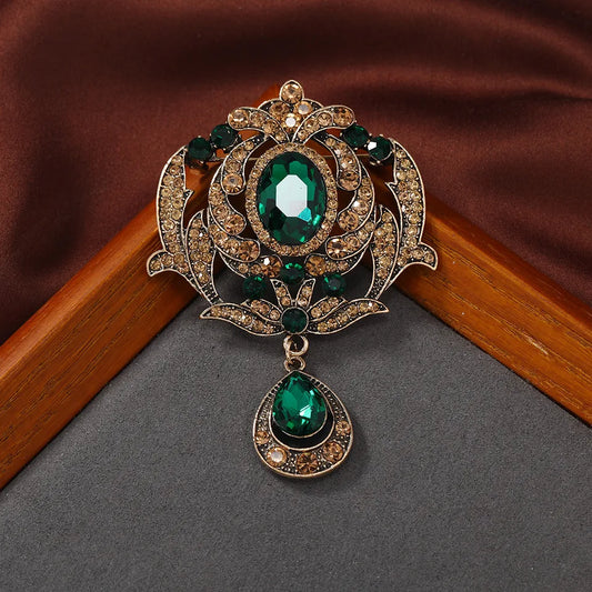 Retro Geometric Alloy Rhinestone Women'S Brooches