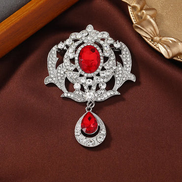 Retro Geometric Alloy Rhinestone Women'S Brooches