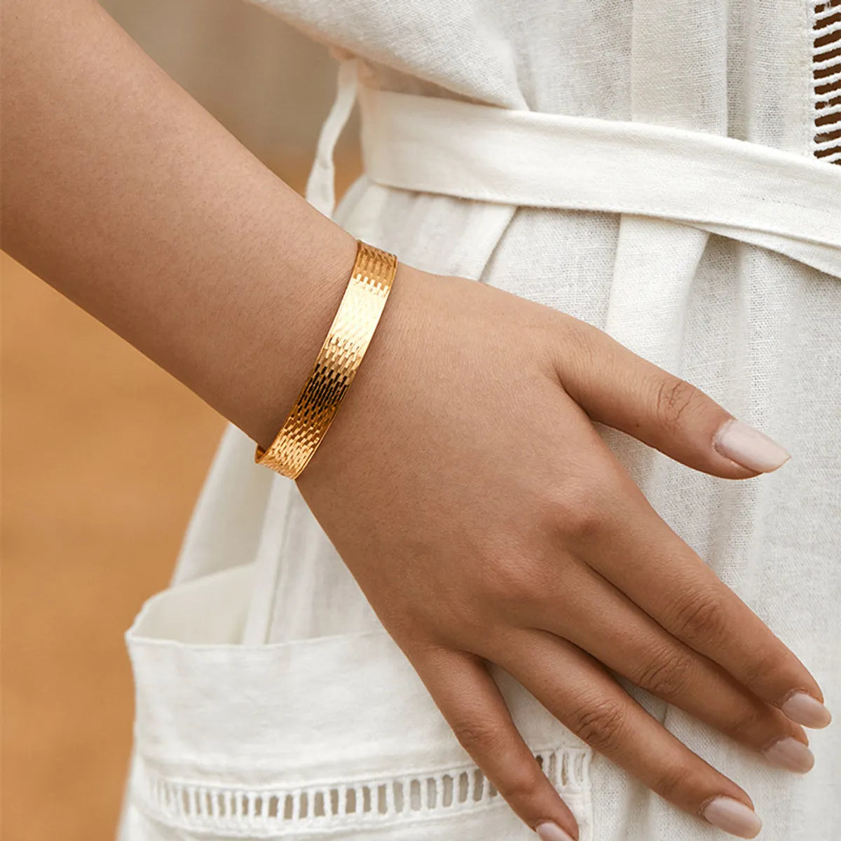 Retro Geometric Copper Plating Bangle