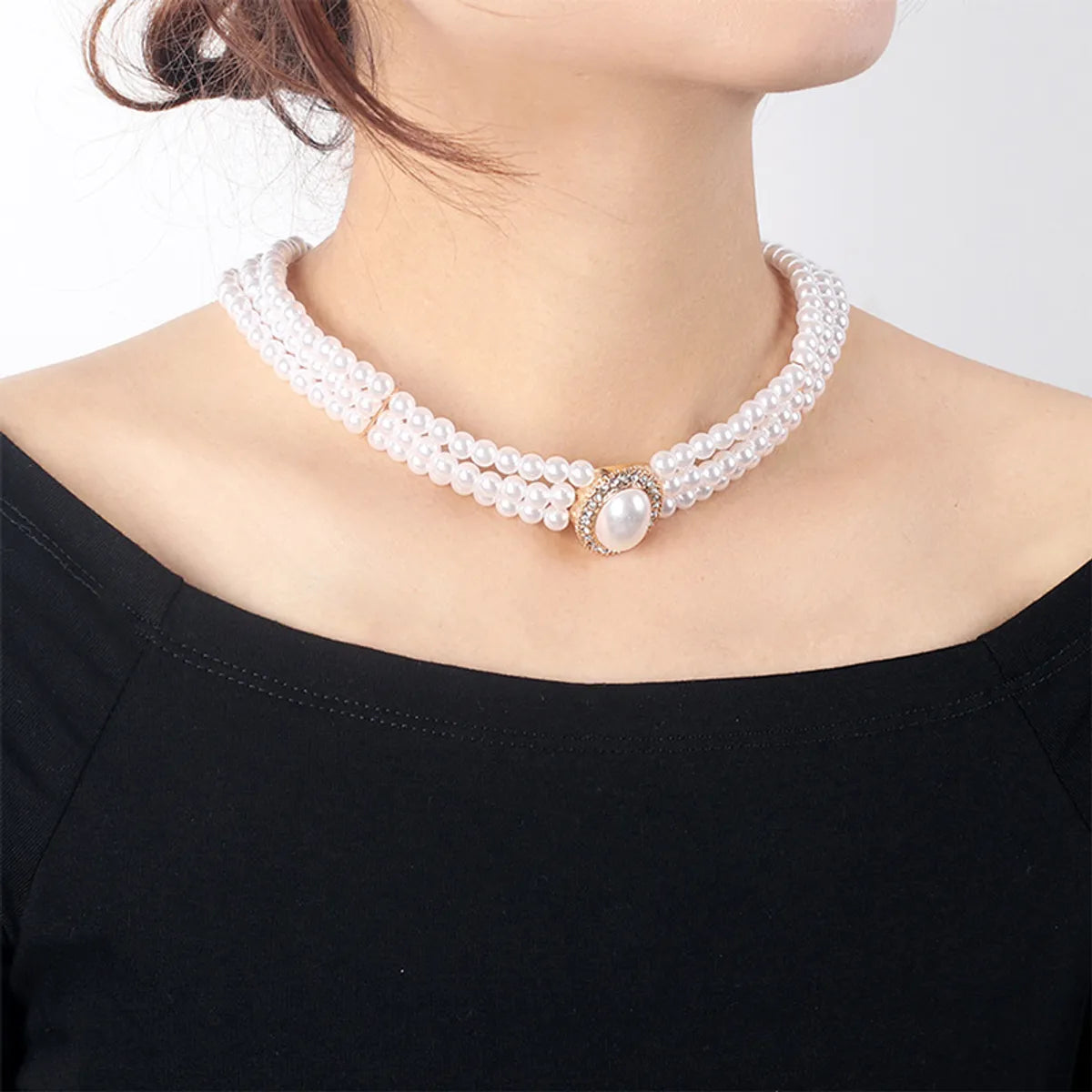 Retro Geometric Oval Pearl Multilayer Necklace