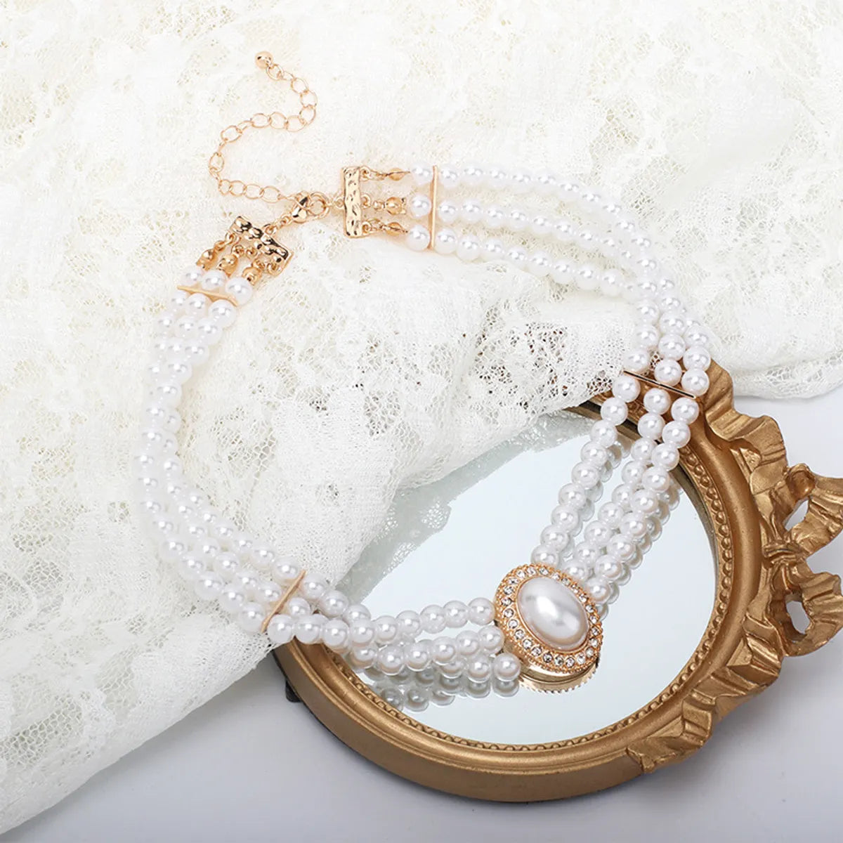 Retro Geometric Oval Pearl Multilayer Necklace