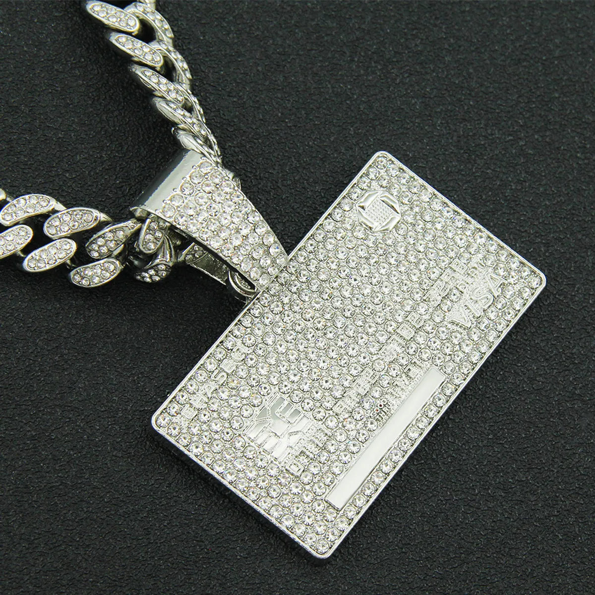 Retro Geometric Solid Color Alloy Inlay Rhinestones Men's Necklace 1 Piece