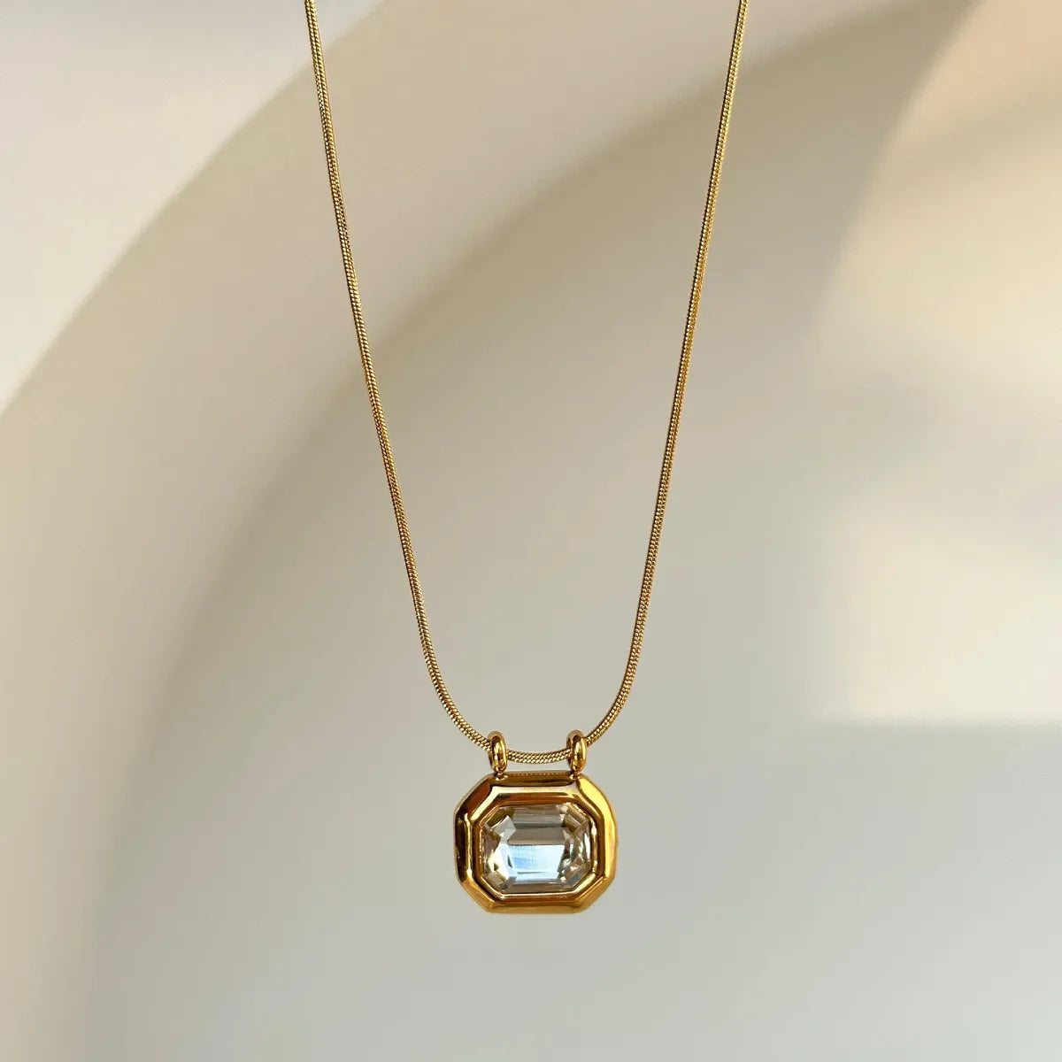 Retro Geometric Titanium Steel Plating Inlay Zircon 18k Gold Plated Pendant Necklace