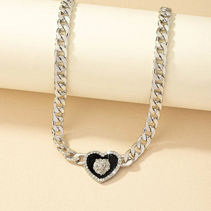 Retro Heart Shape Alloy Plating Inlay Zircon Gold Plated Women'S Pendant Necklace