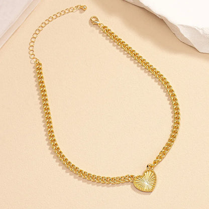 Retro Heart Shape Alloy Plating Gold Plated Women'S Pendant Necklace