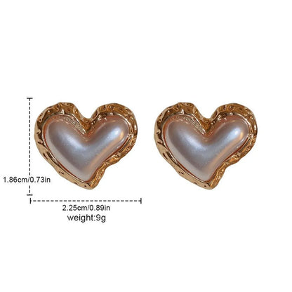 Retro Heart Shape Imitation Pearl Alloy Women's Ear Studs 1 Pair