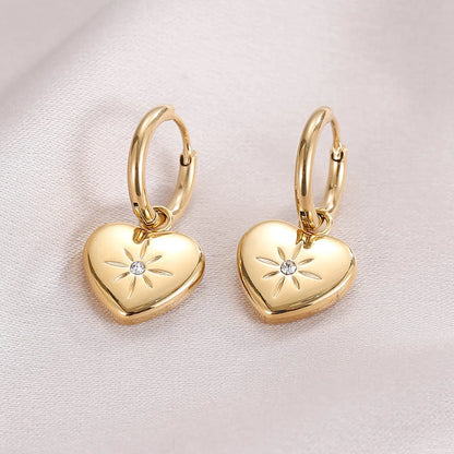 1 Pair Retro Heart Shape Inlay Titanium Steel Zircon Drop Earrings