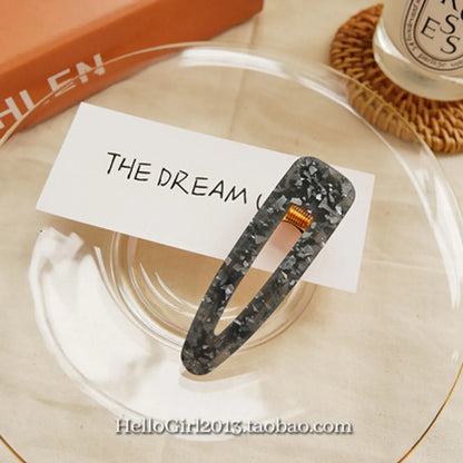 Retro Hollow Acrylic Hairpin