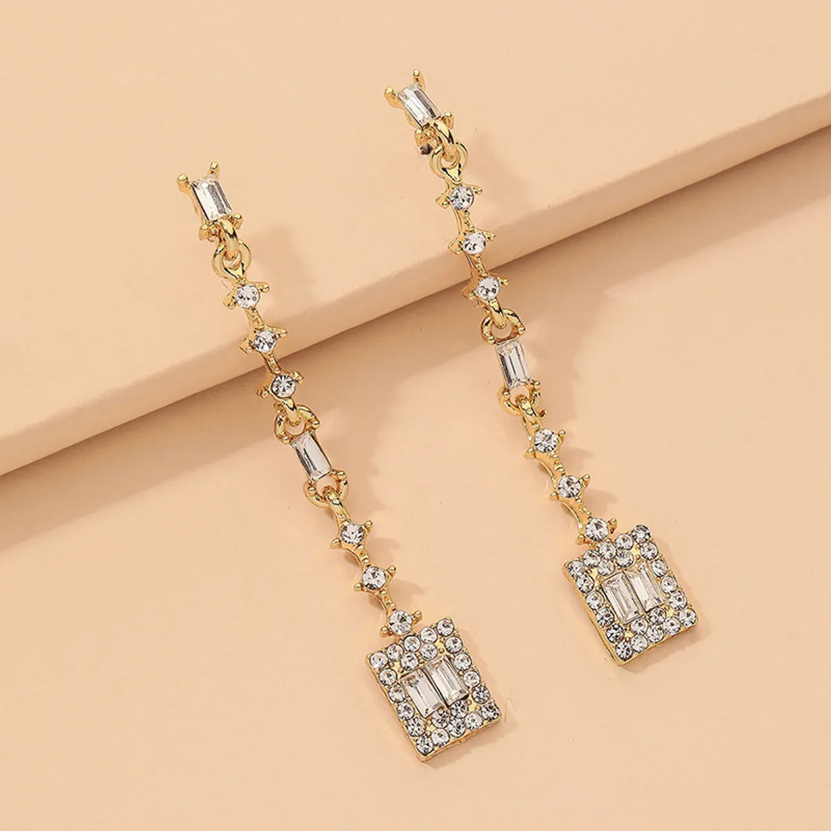 Retro Inlaid Rhinestone Zircon Geometry Earrings