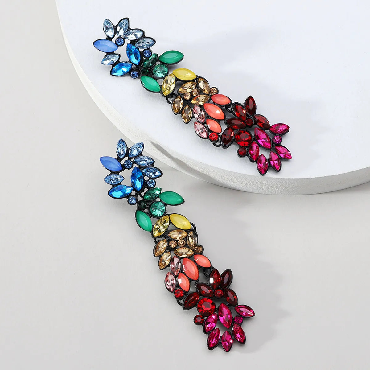 Retro Lady Gradient Color Rhinestone Inlay Artificial Gemstones Women's Drop Earrings