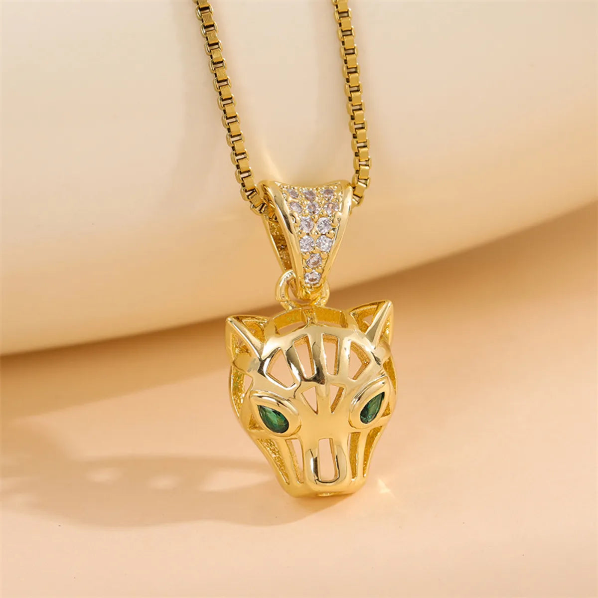 Retro Lady Roman Style Snake Bee Butterfly Stainless Steel Titanium Steel Enamel Plating Inlay Zircon 18k Gold Plated Pendant Necklace