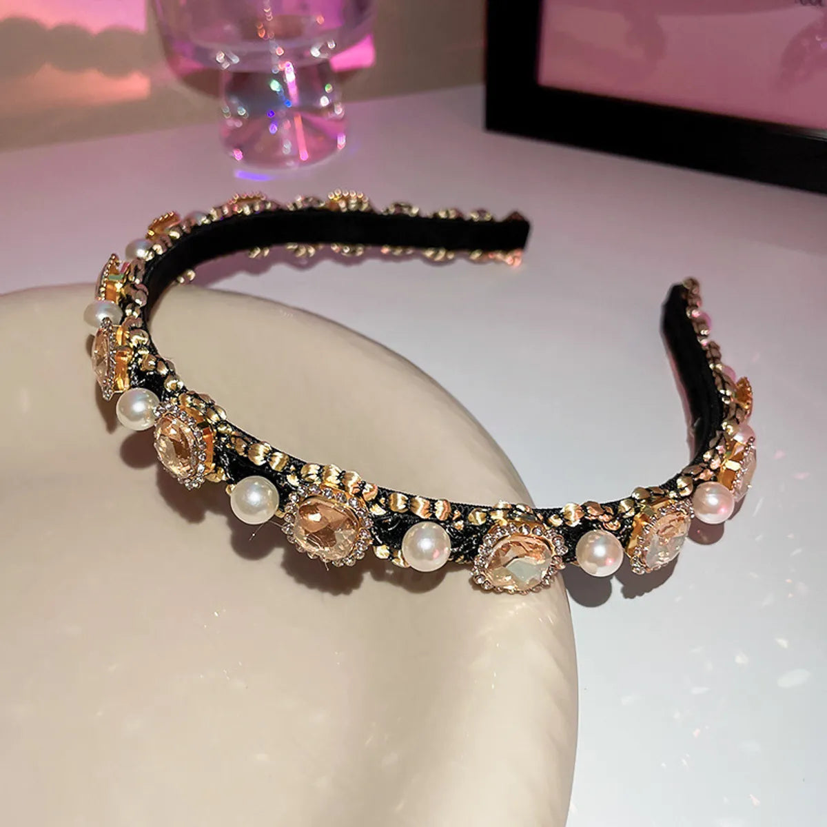 Women'S Retro Leaf Round Flower Metal Inlay Rhinestones Pearl Hair Band