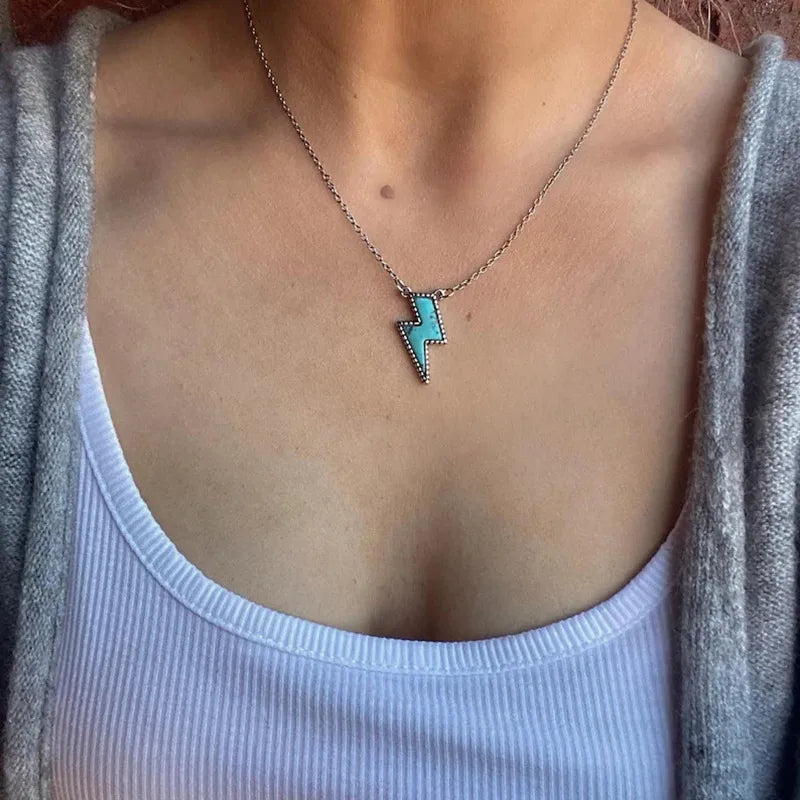 Retro Lightning Alloy Plating Inlay Turquoise Women'S Pendant Necklace