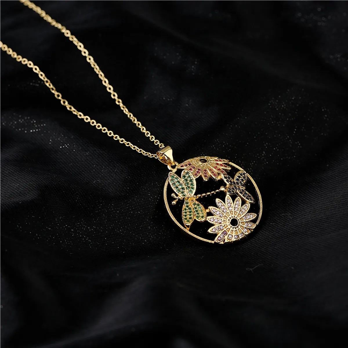 Retro Luxury Copper Micro-inlaid Zircon Jewelry Dragonfly Butterfly Flower Necklace