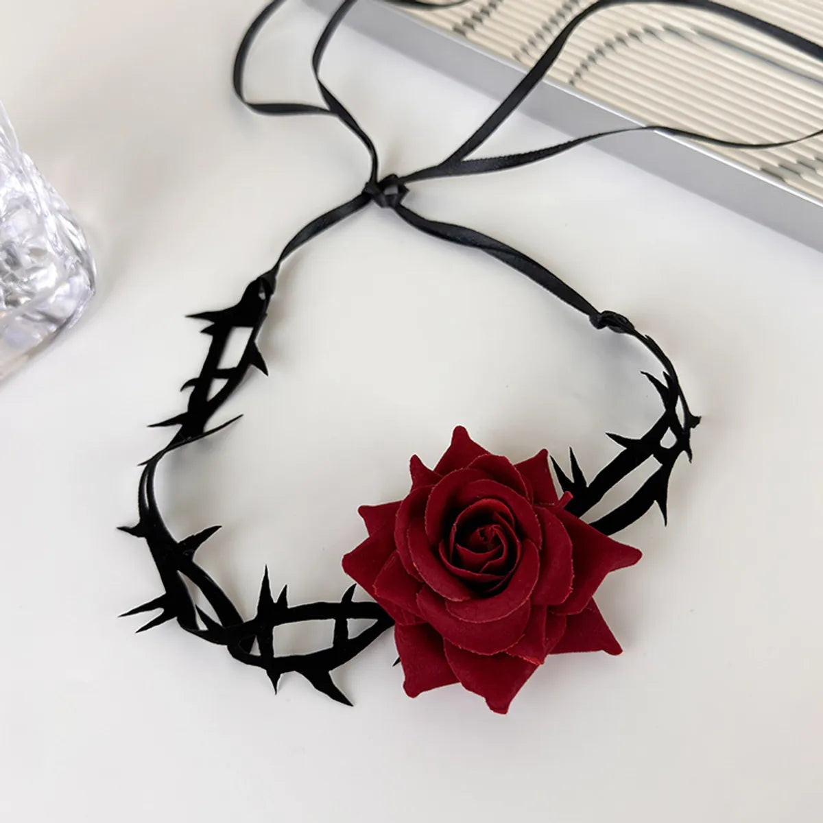 Retro Modern Style Flower Cloth Women'S Choker