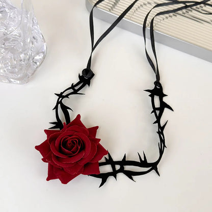 Retro Modern Style Flower Cloth Women'S Choker