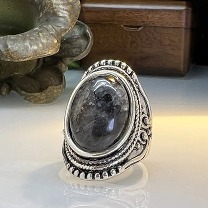 Retro Natural Stone Flash Stone Ring Ethnic Style Carved Exaggerated Ring